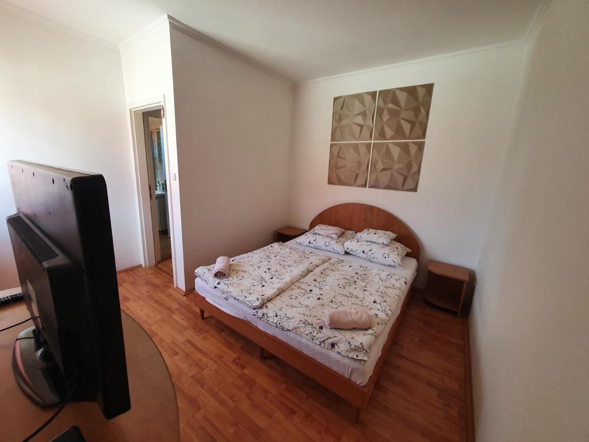 Fischer Apartman 3 Hajduszoboszlo Exterior photo